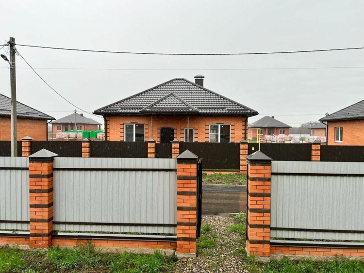 Дом, 85.00 м², на участке 5 сот. фото 3