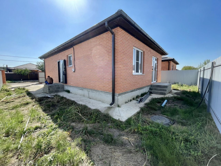 Дом, 90.00 м², на участке 3 сот. фото 2