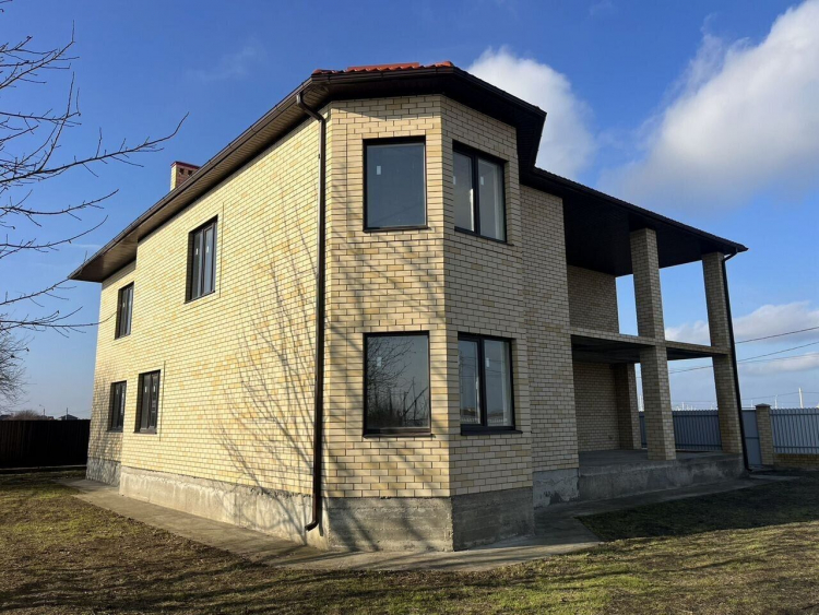 Дом, 425.00 м², на участке 10.70 сот. фото 0