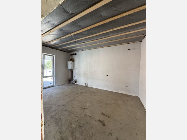 Дом, 130.00 м², на участке 5.40 сот. фото 4